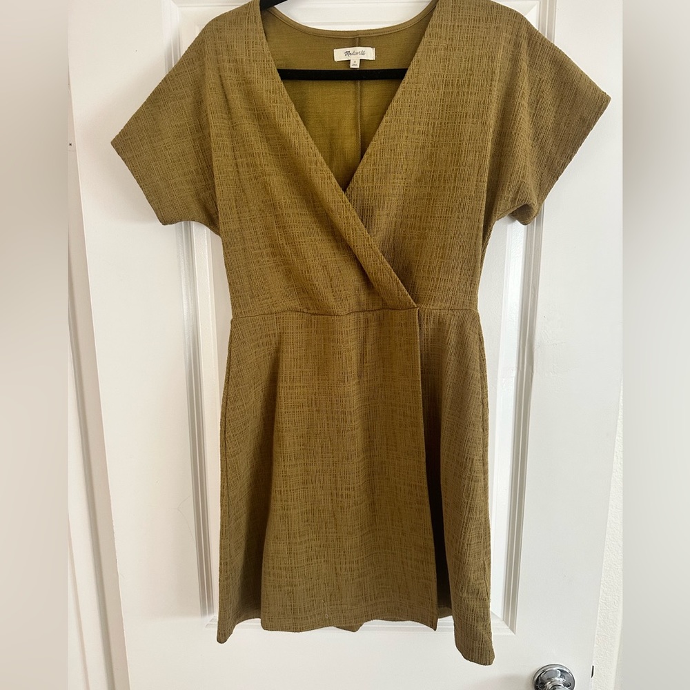 Madewell olive green wrap dress size small- worn once!
